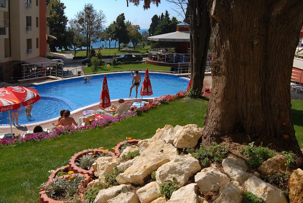Hotel Vigo Nesebar Buitenkant foto