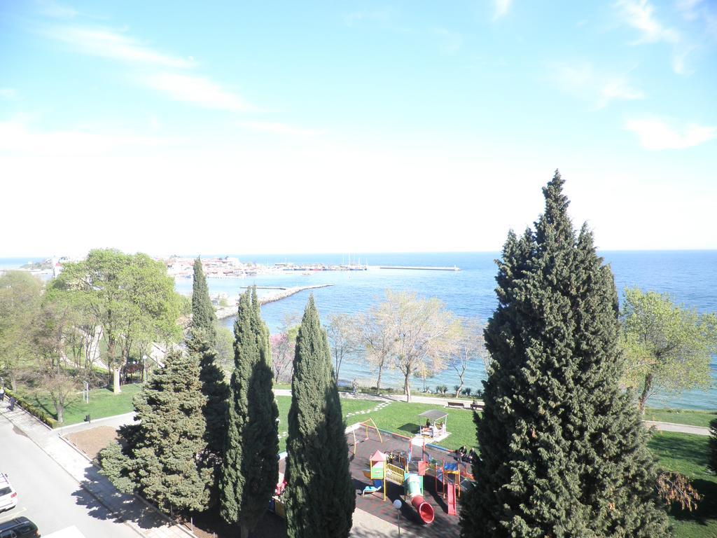 Hotel Vigo Nesebar Buitenkant foto