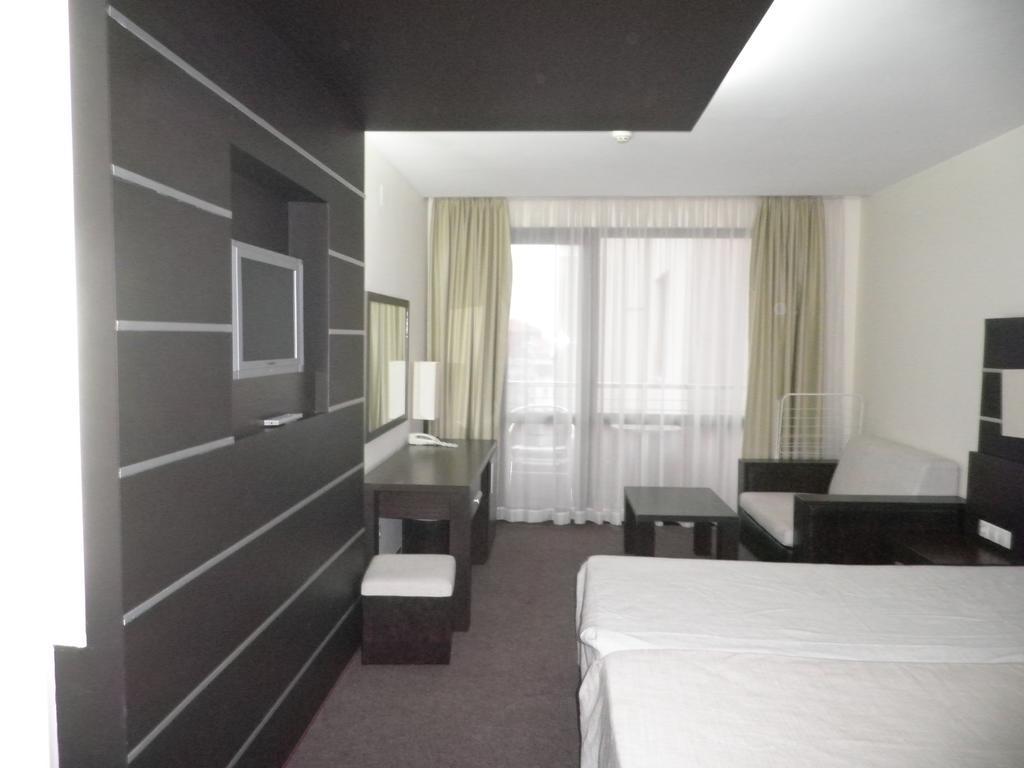 Hotel Vigo Nesebar Buitenkant foto